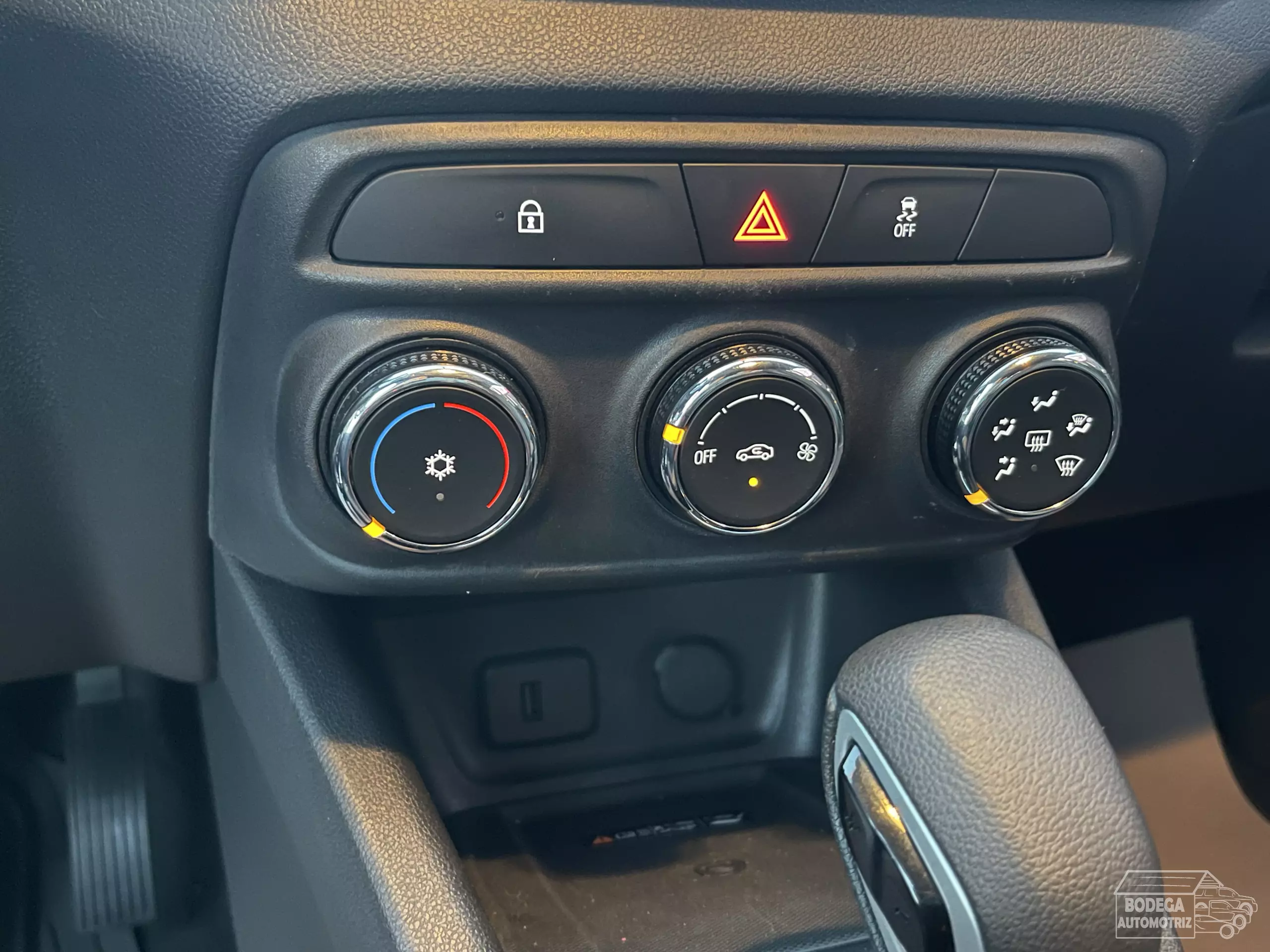 Chevrolet Tracker VUD