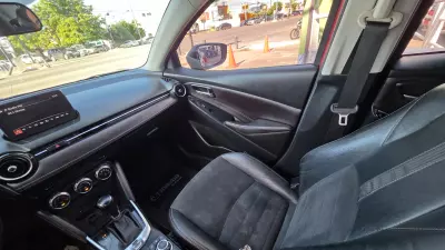 Mazda Mazda 2 2019