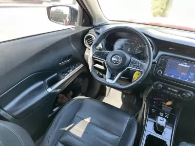 Nissan Kicks VUD 2023
