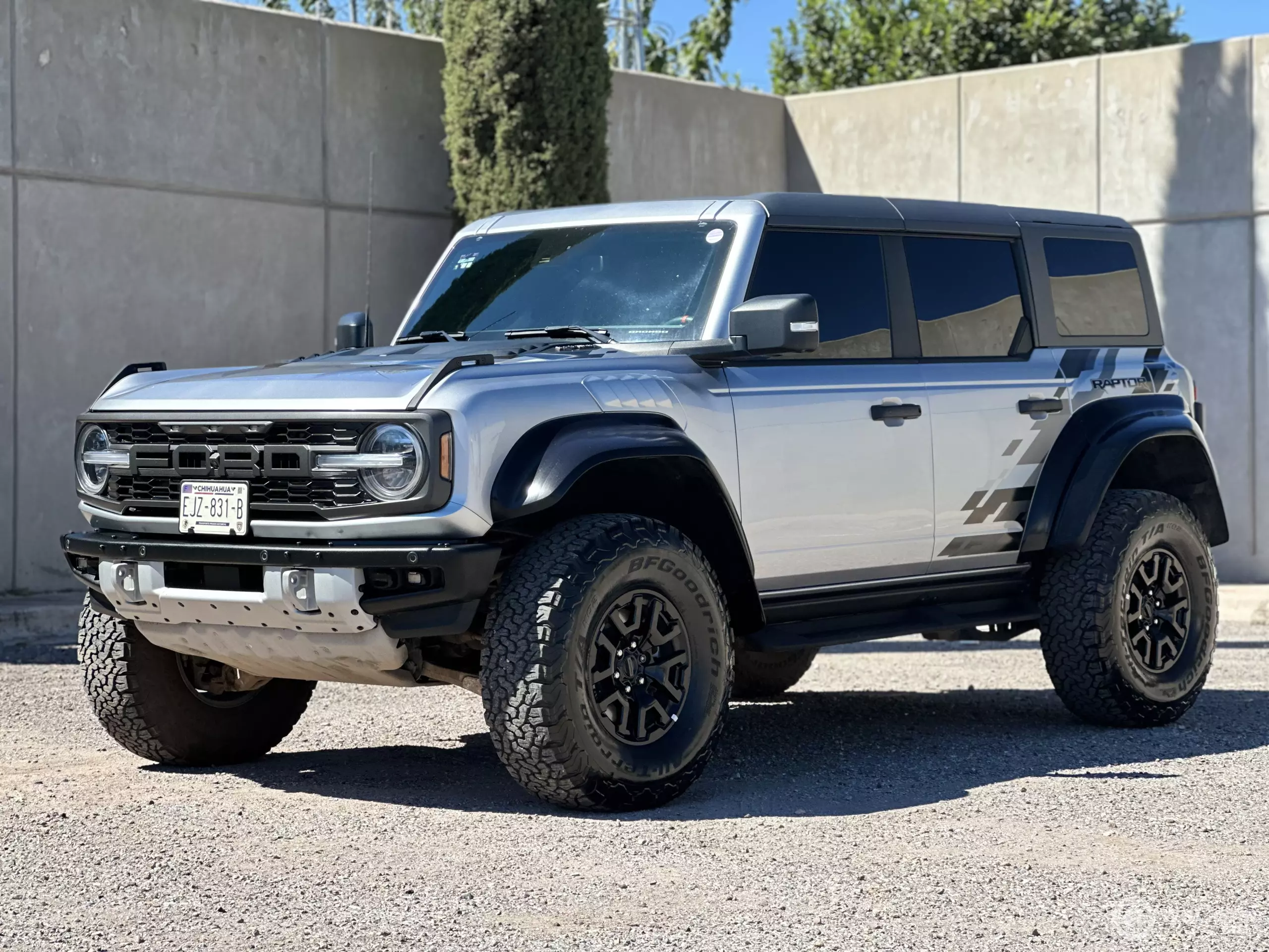 Ford Bronco VUD 4x4