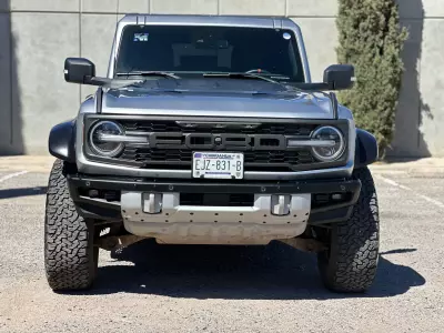 Ford Bronco VUD 4x4 2024
