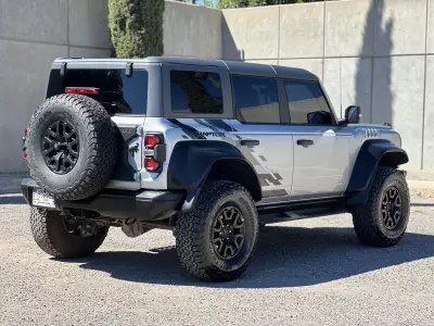 Ford Bronco VUD 4x4 2024