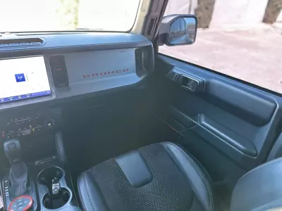 Ford Bronco VUD 4x4 2024