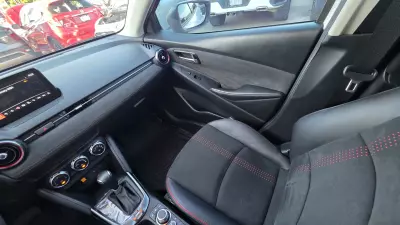 Mazda Mazda 2 2025