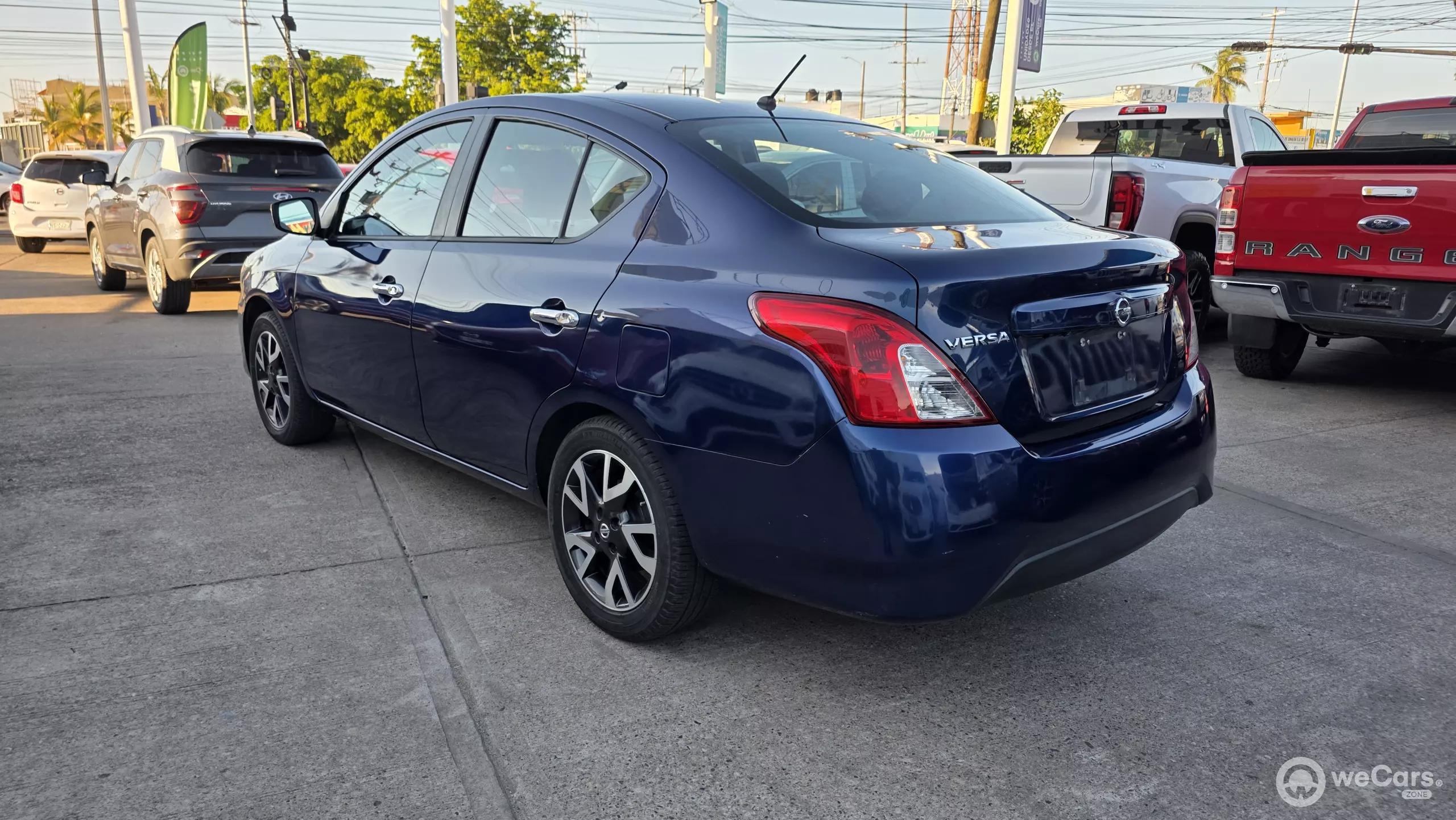 Nissan Versa