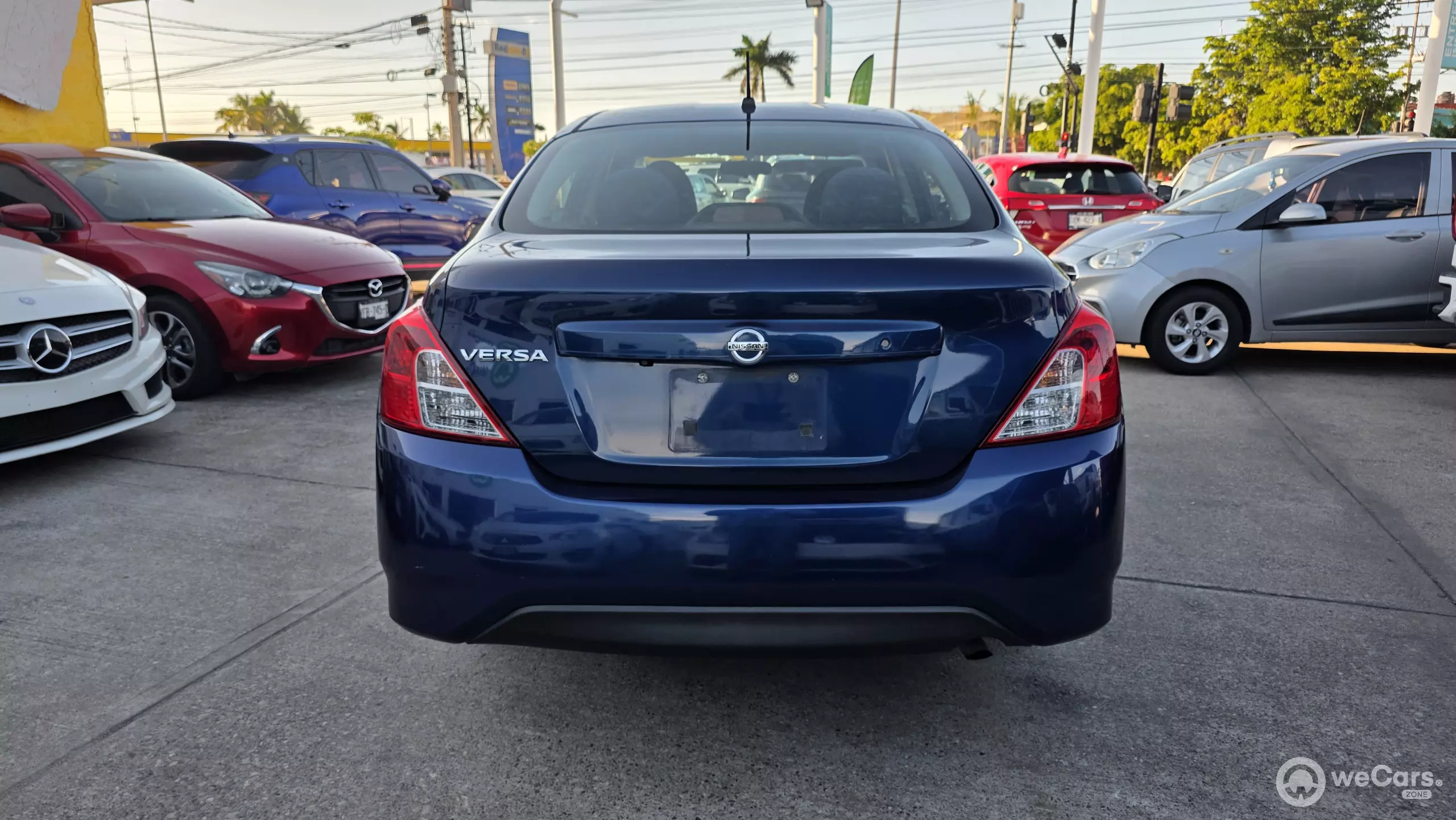Nissan Versa