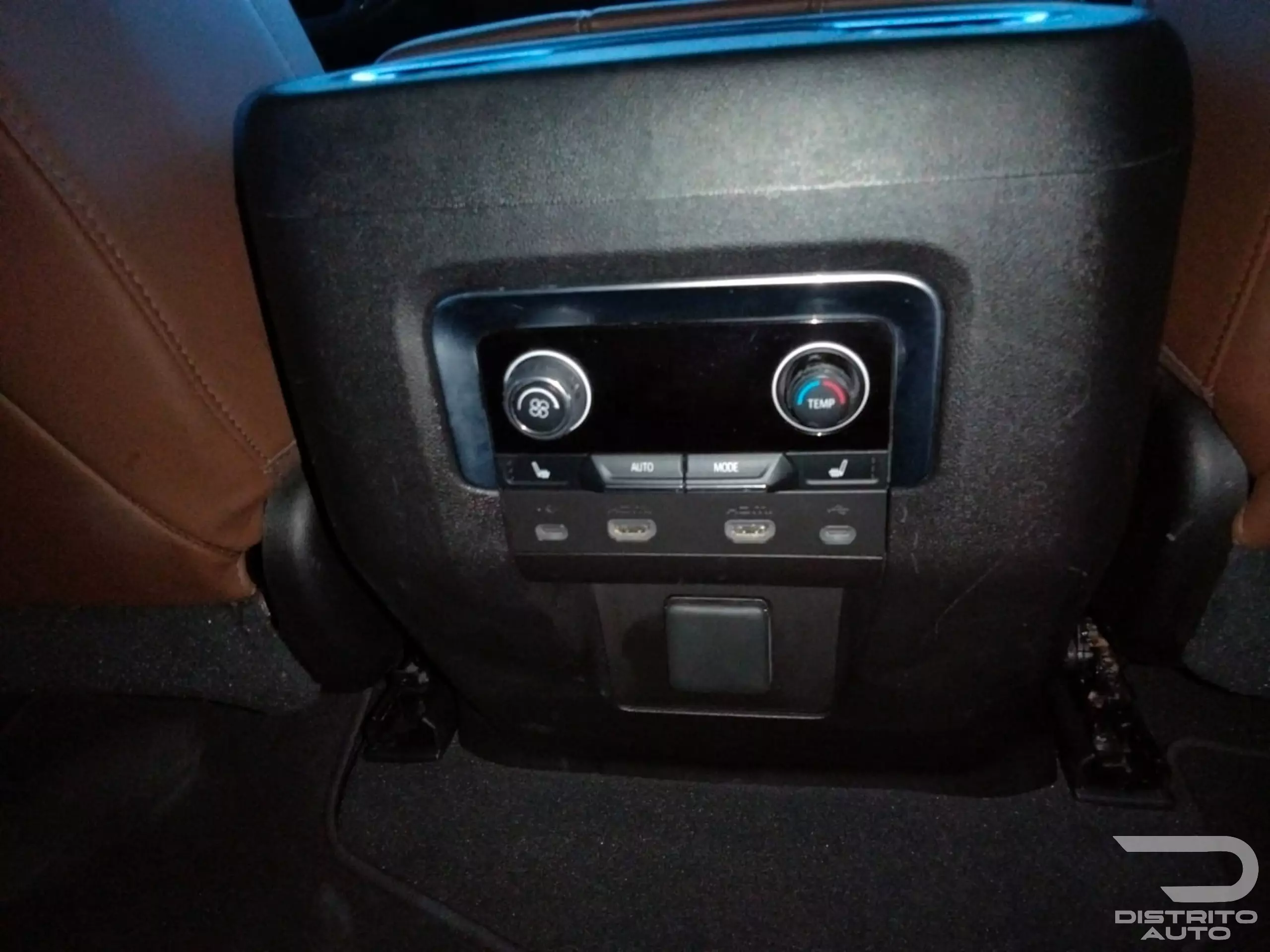 Chevrolet Suburban VUD