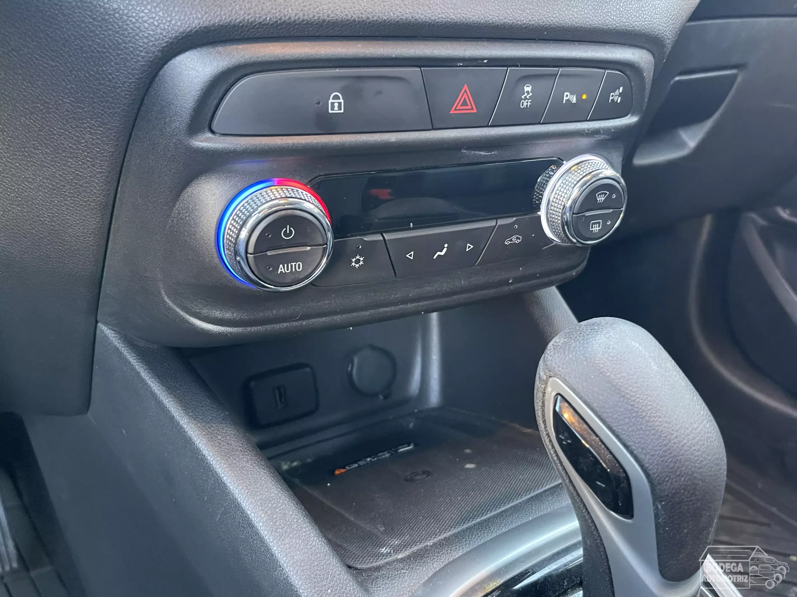 Chevrolet Tracker VUD