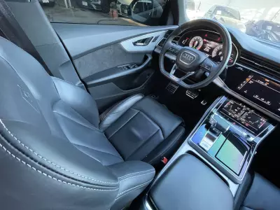 Audi Q8 VUD 4x4 2021