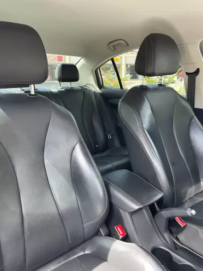 MG MG5 2023