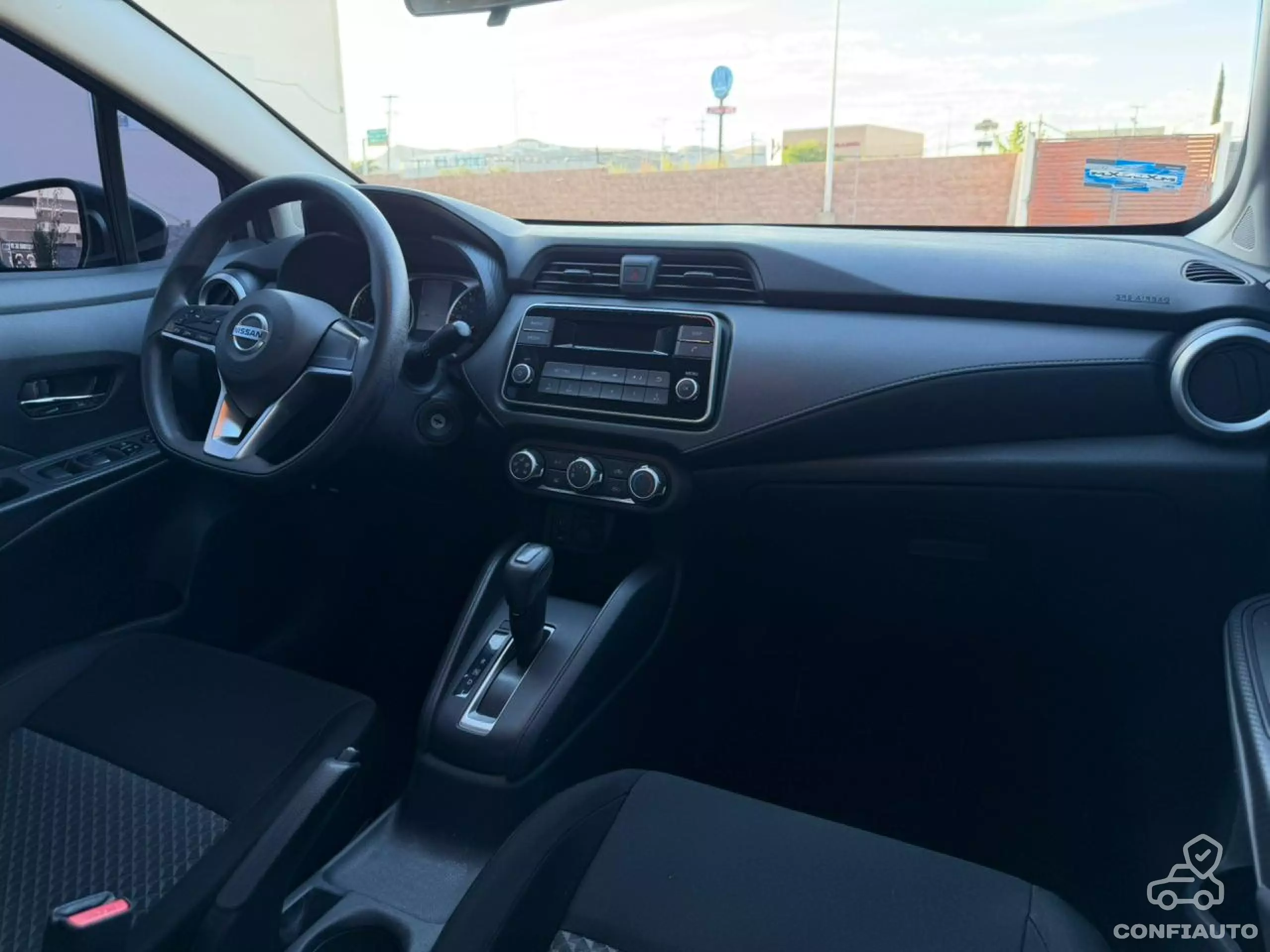 Nissan Versa