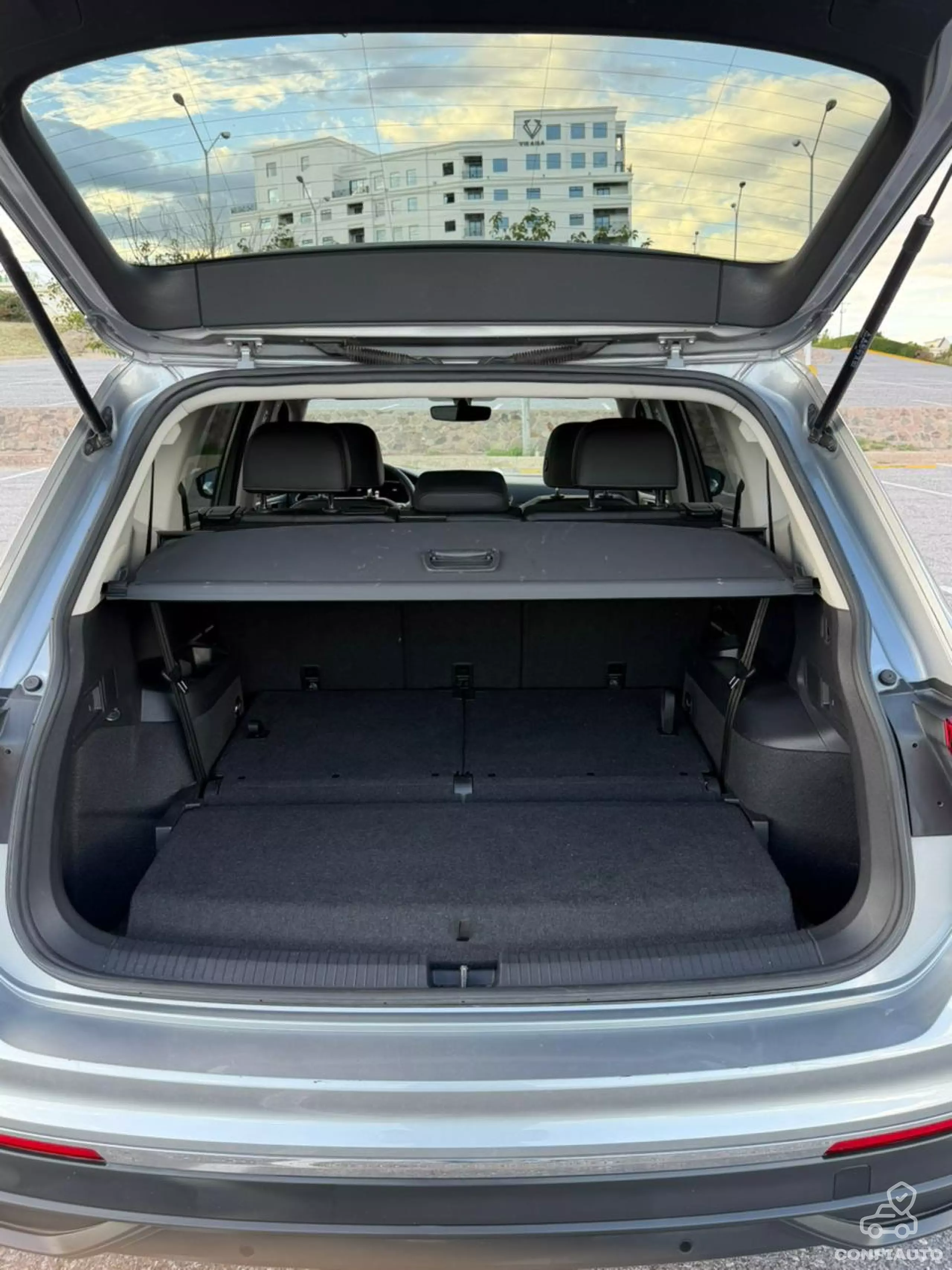 Volkswagen Tiguan VUD