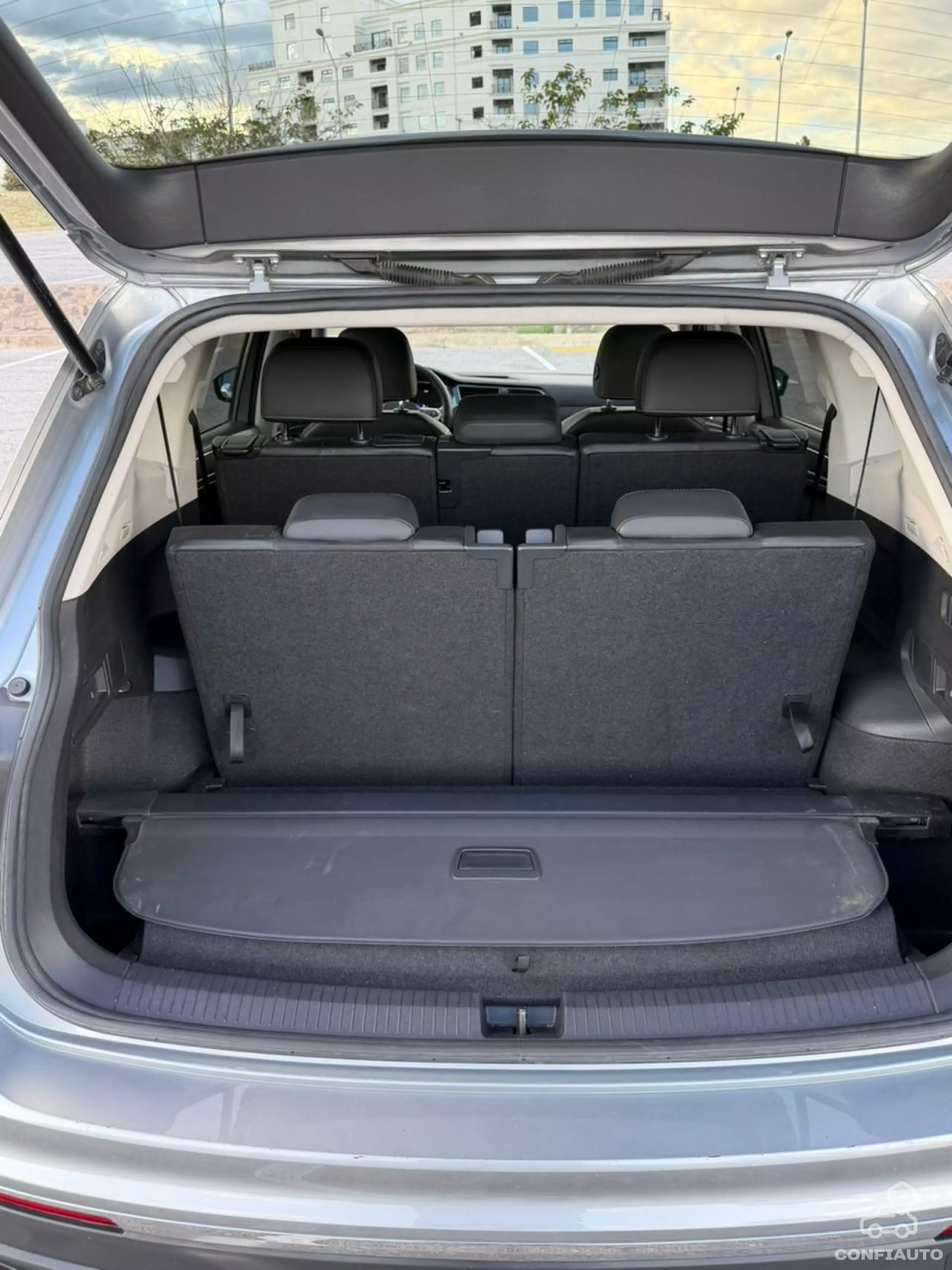 Volkswagen Tiguan VUD