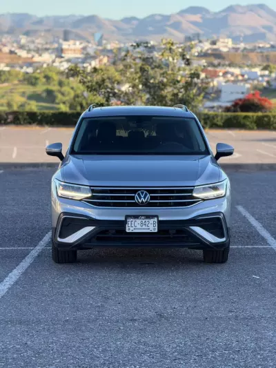 Volkswagen Tiguan VUD 2023