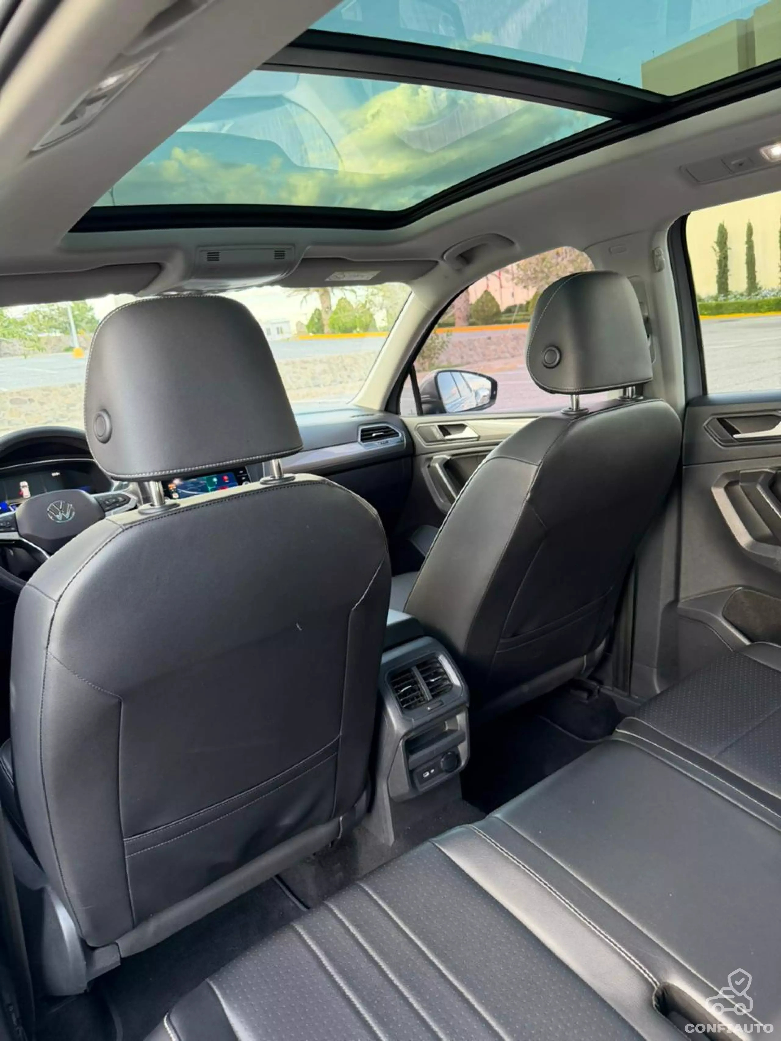 Volkswagen Tiguan VUD