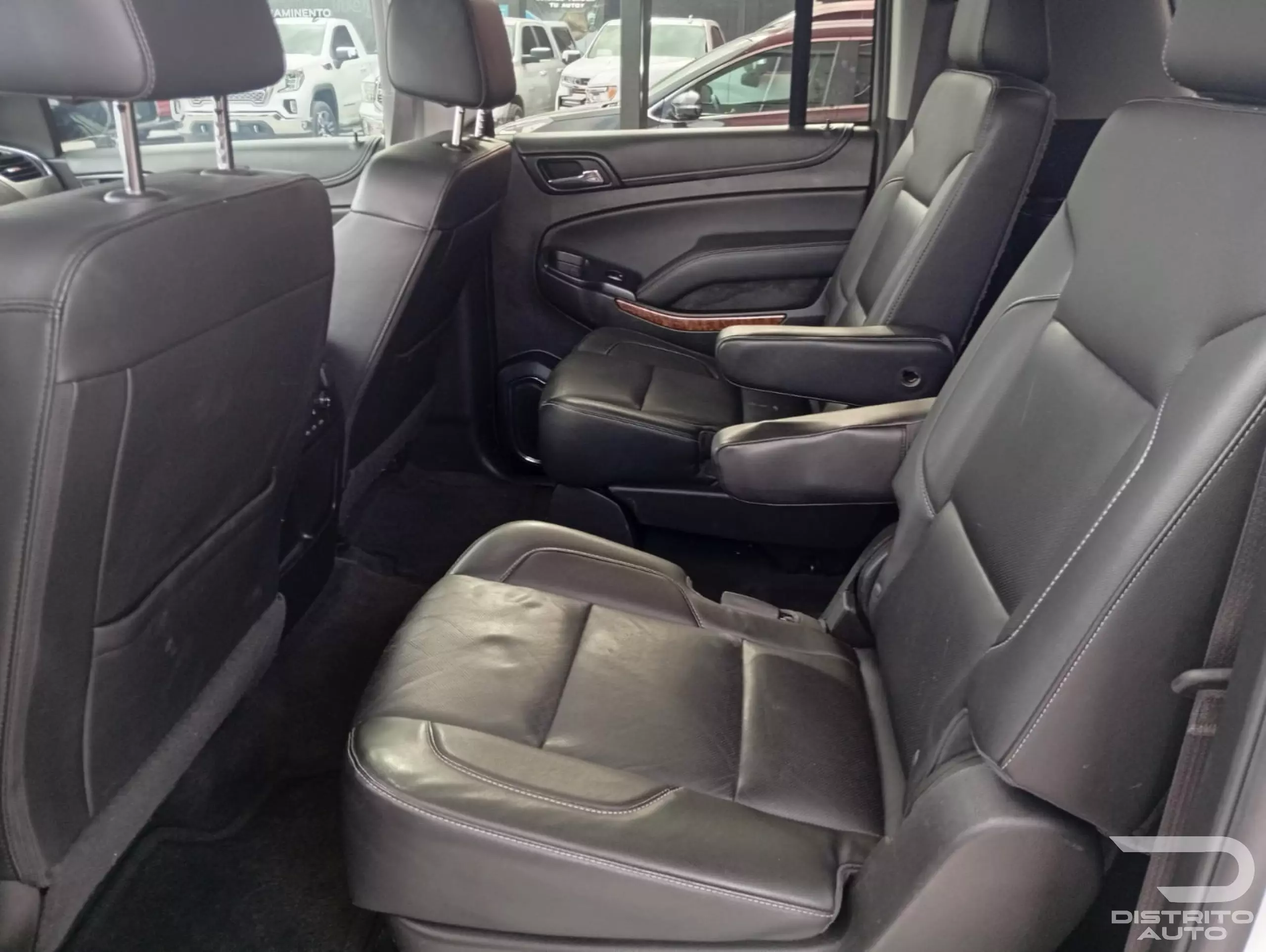 Chevrolet Suburban VUD