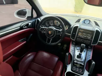 Porsche Cayenne VUD 2016