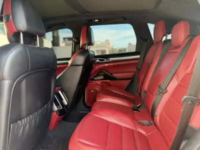 Porsche Cayenne VUD 2016