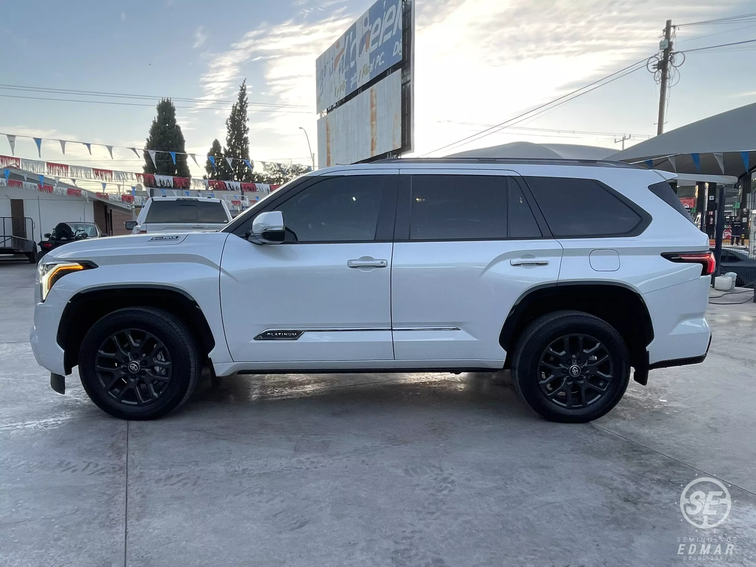 Toyota Sequoia VUD
