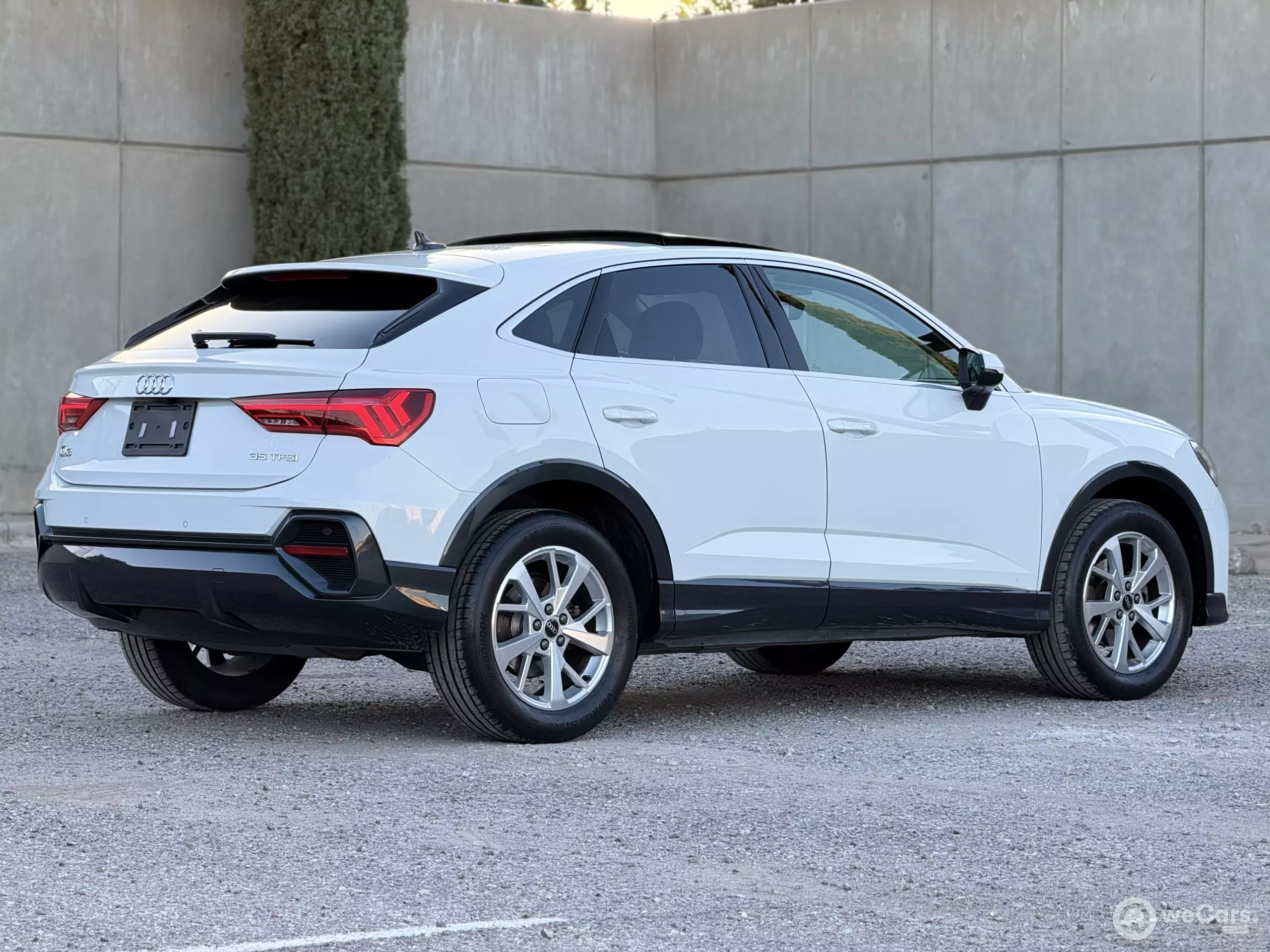 Audi Q3 VUD