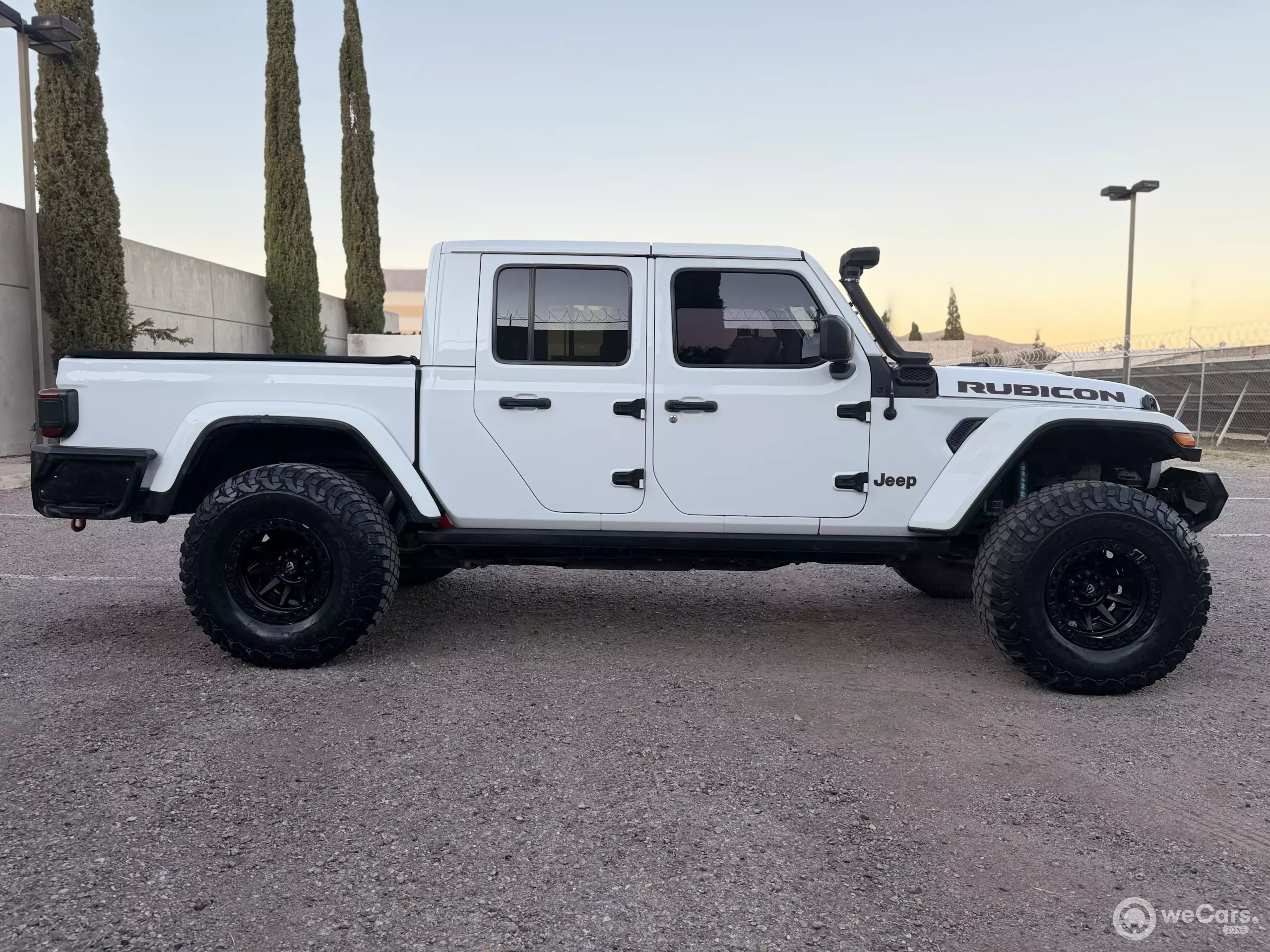 Jeep Gladiator Pick-Up 4X4