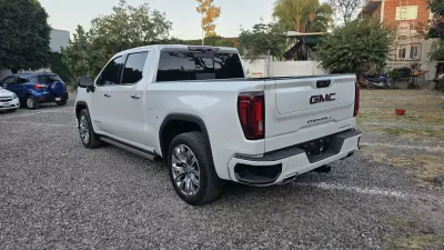 GMC Sierra Pick-Up 4x4 2023