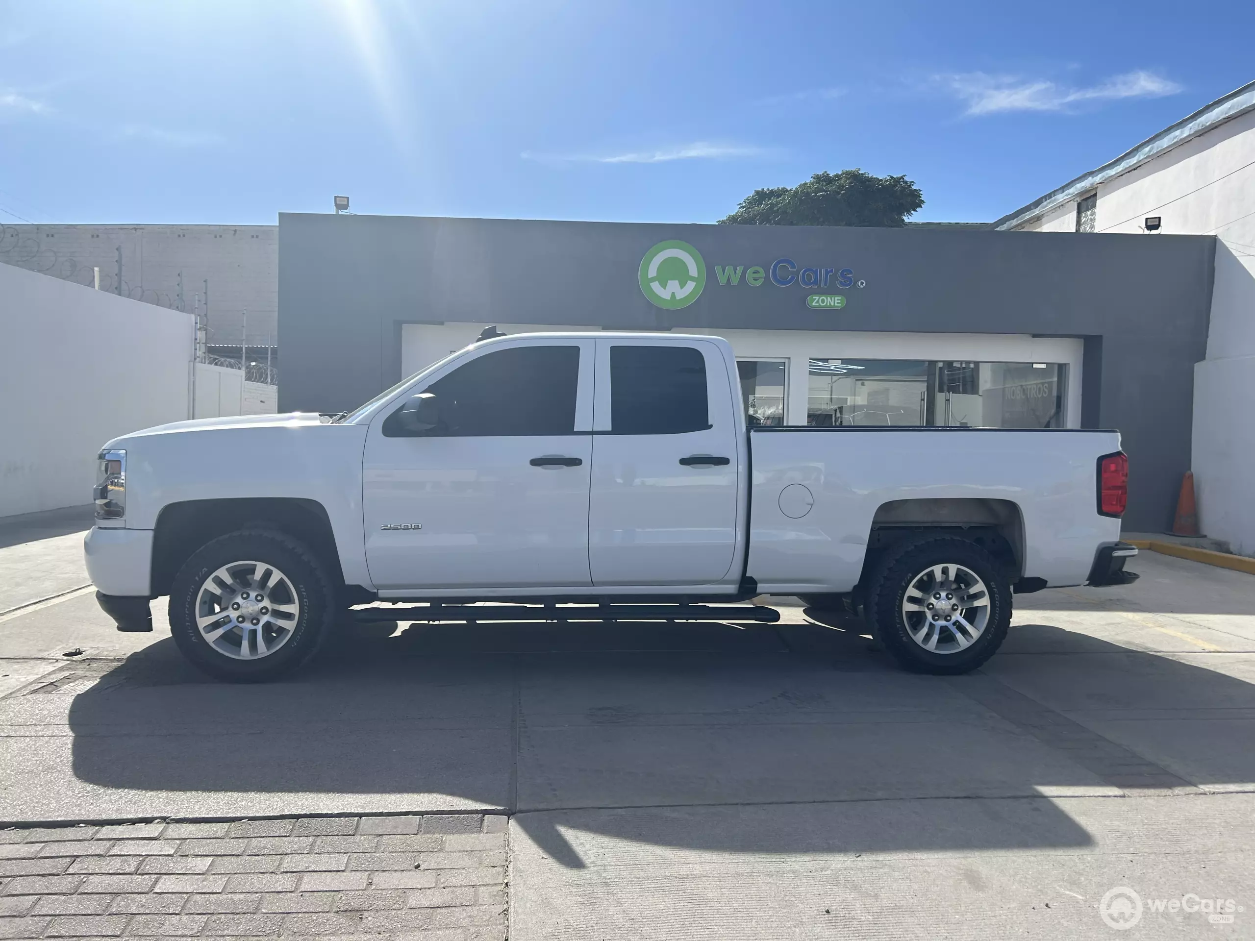 Chevrolet Silverado 2500 y Cheyenne Pick-Up