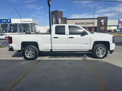 Chevrolet Silverado 2500 y Cheyenne Pick-Up 2017