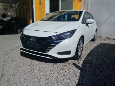 Nissan Versa 2023