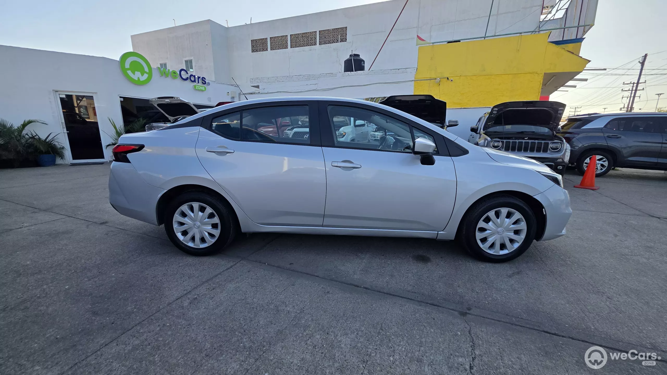 Nissan Versa