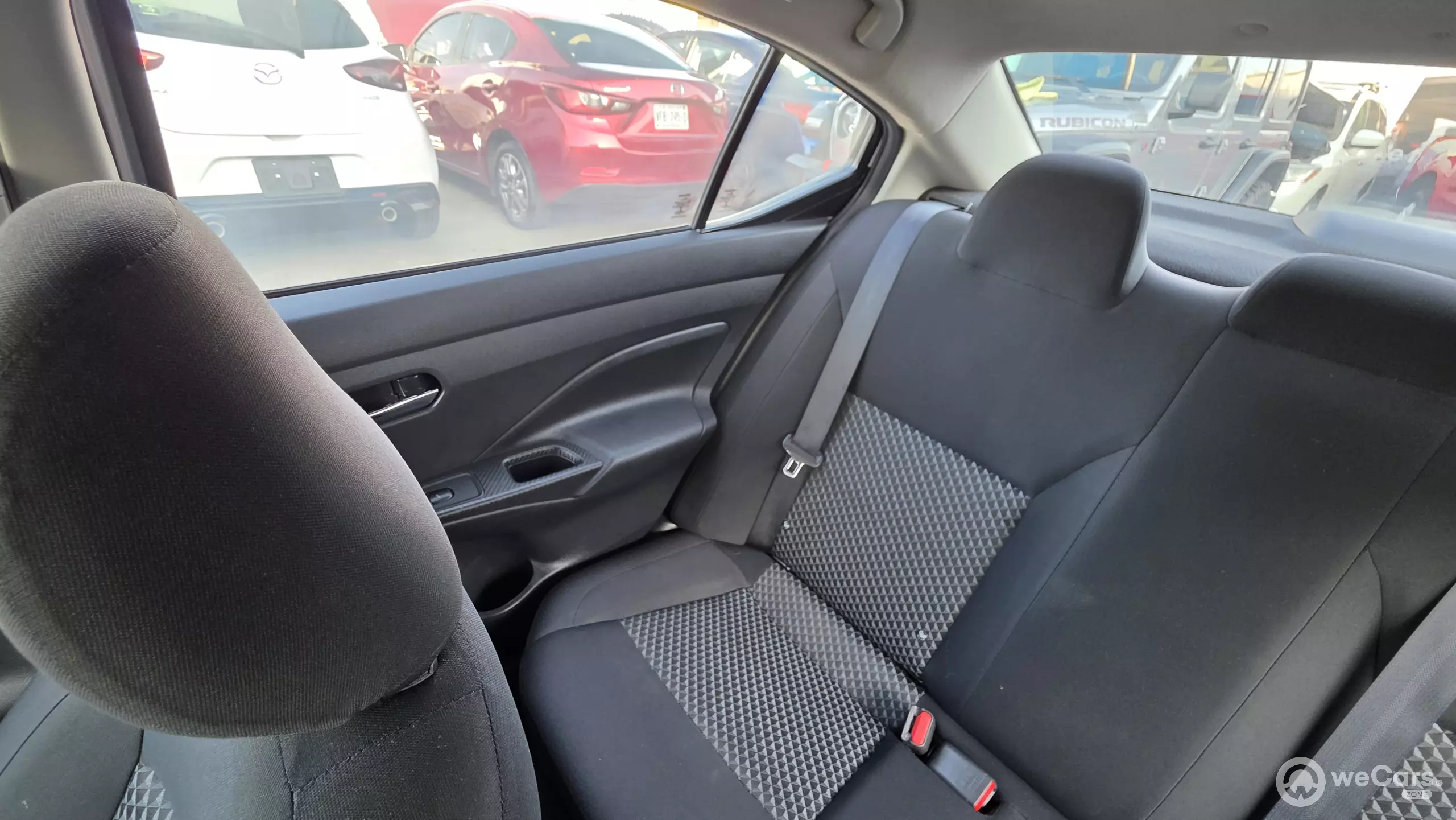 Nissan Versa