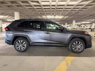 Toyota RAV4 VUD 2022