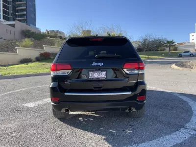 Jeep Grand Cherokee VUD 2022