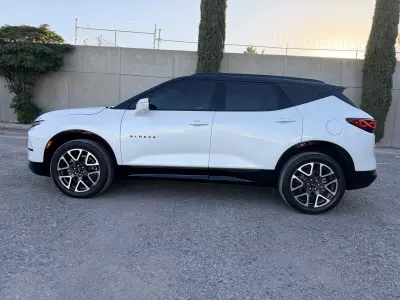 Chevrolet Blazer VUD 2024
