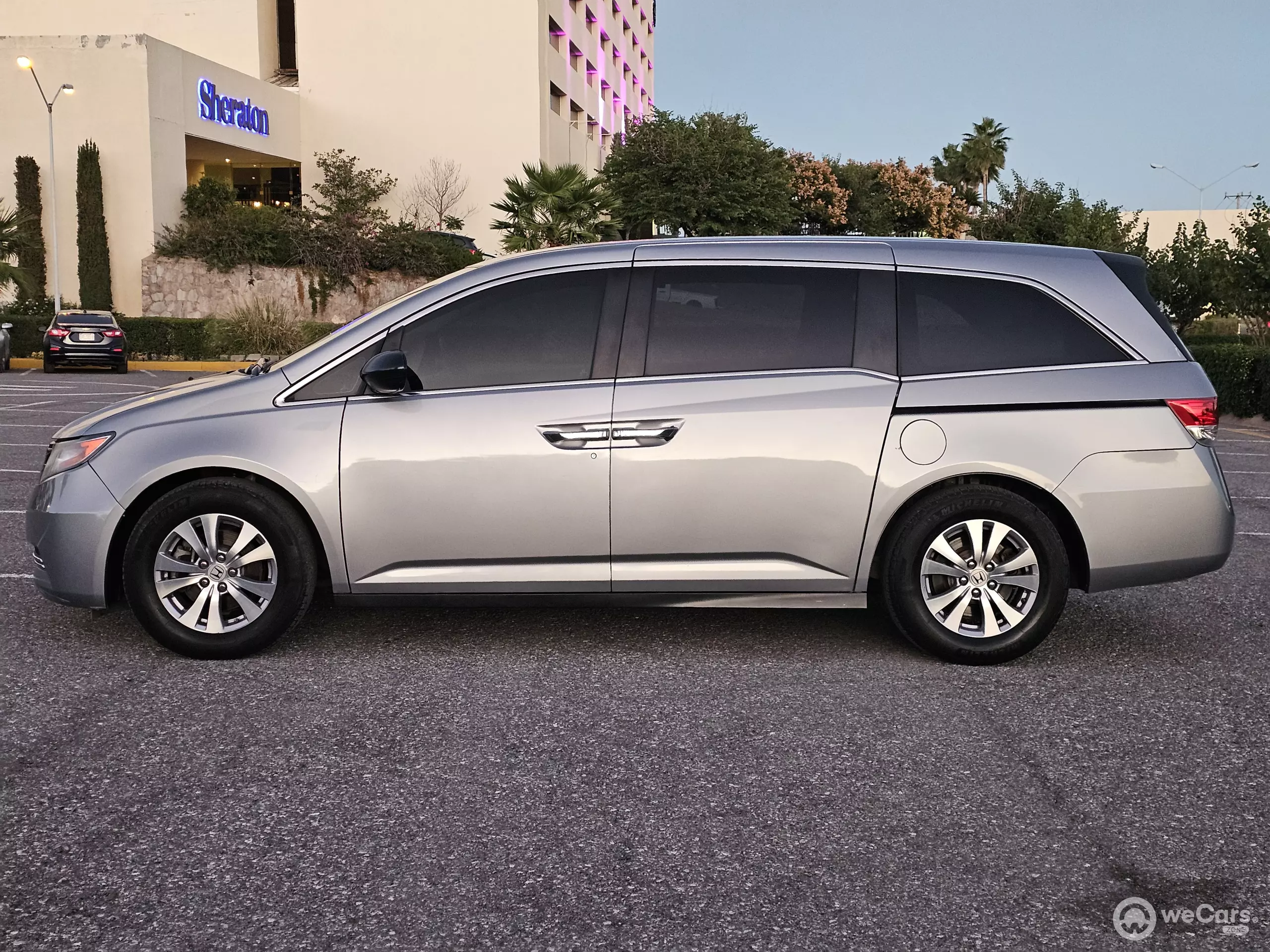 Honda Odyssey Minivan