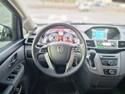 Honda Odyssey Minivan 2016