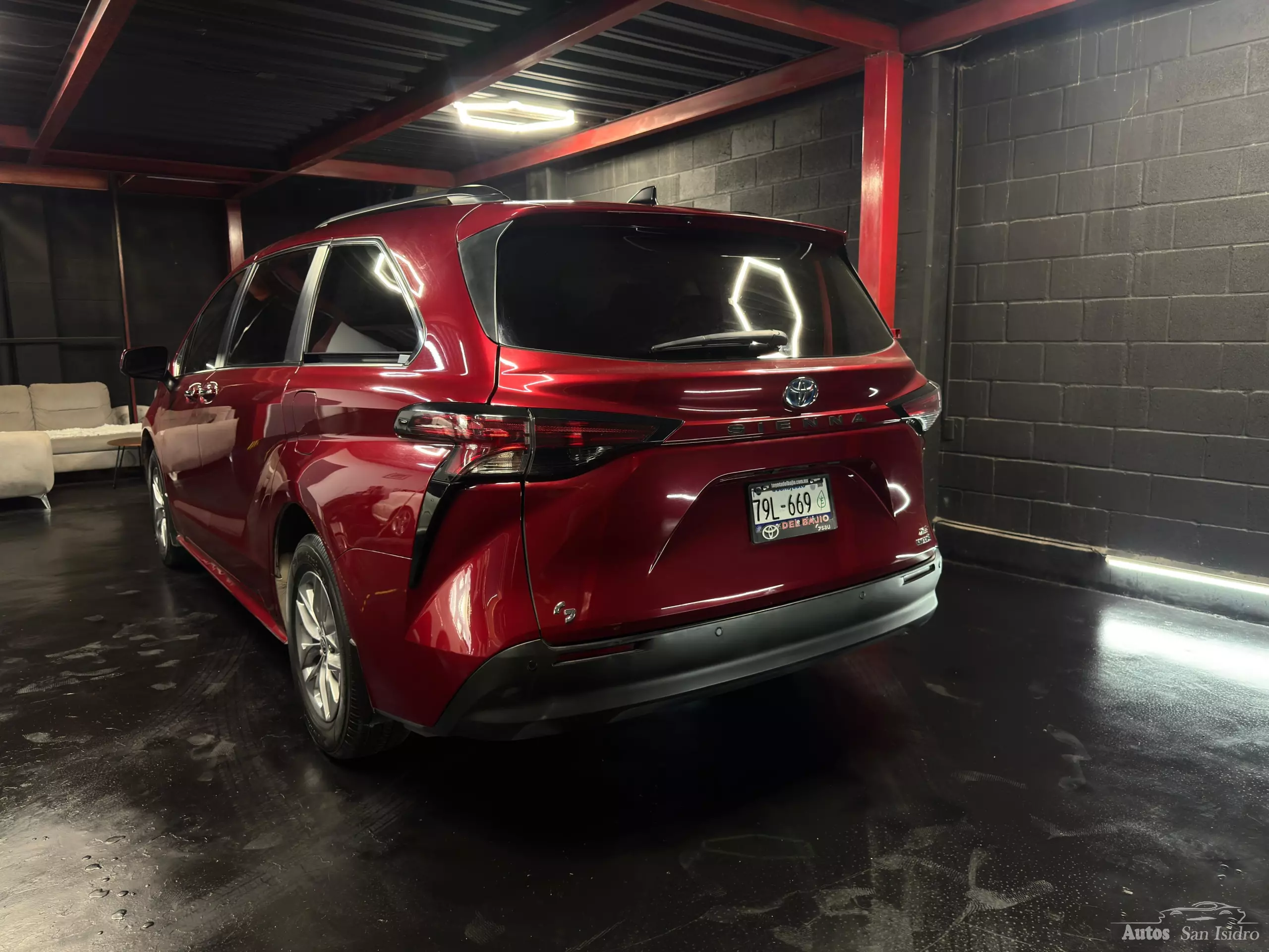 Toyota Sienna Minivan