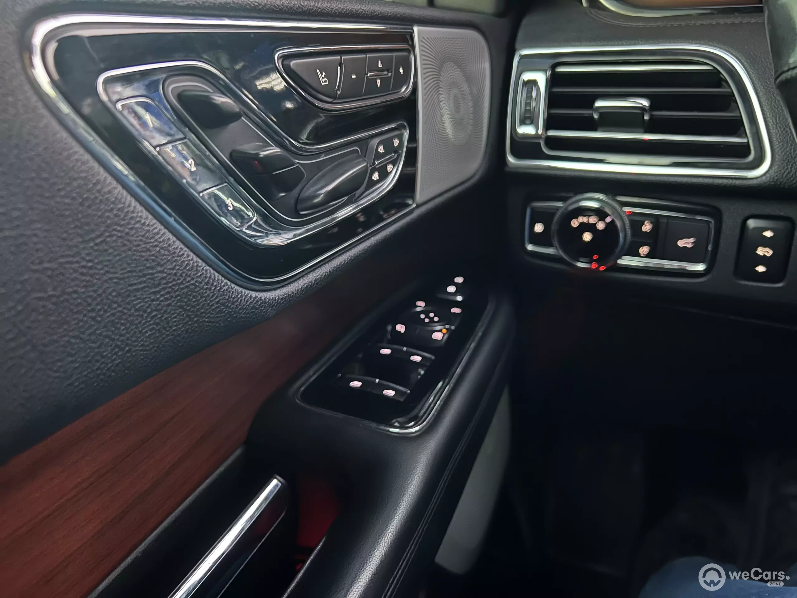 Lincoln Navigator VUD