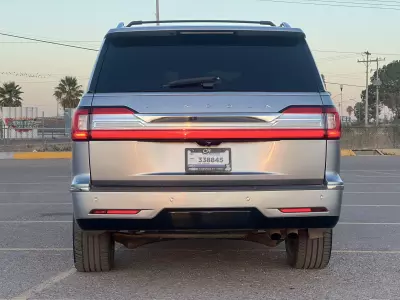 Lincoln Navigator VUD 2020