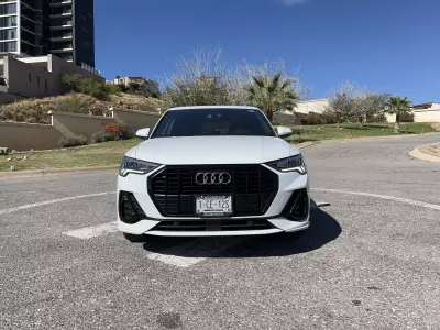 Audi Q3 VUD 2021