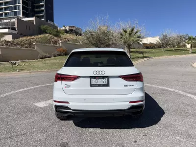 Audi Q3 VUD 2021