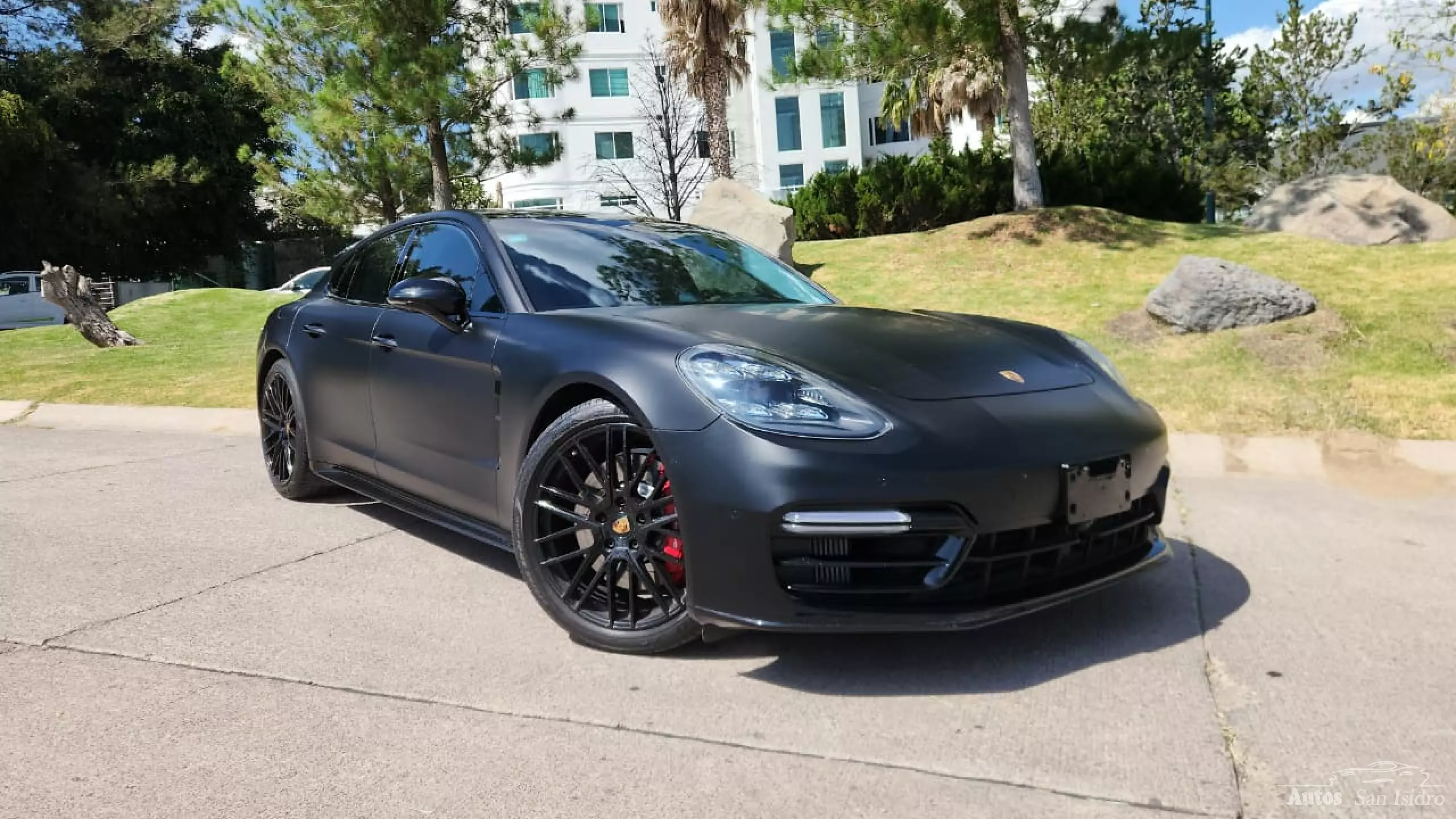 Porsche Panamera 2021
