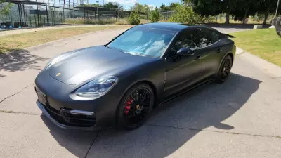 Porsche Panamera 2021