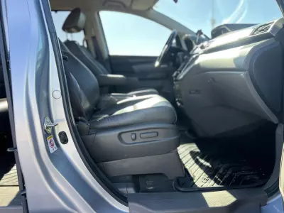 Honda Odyssey Minivan 2016