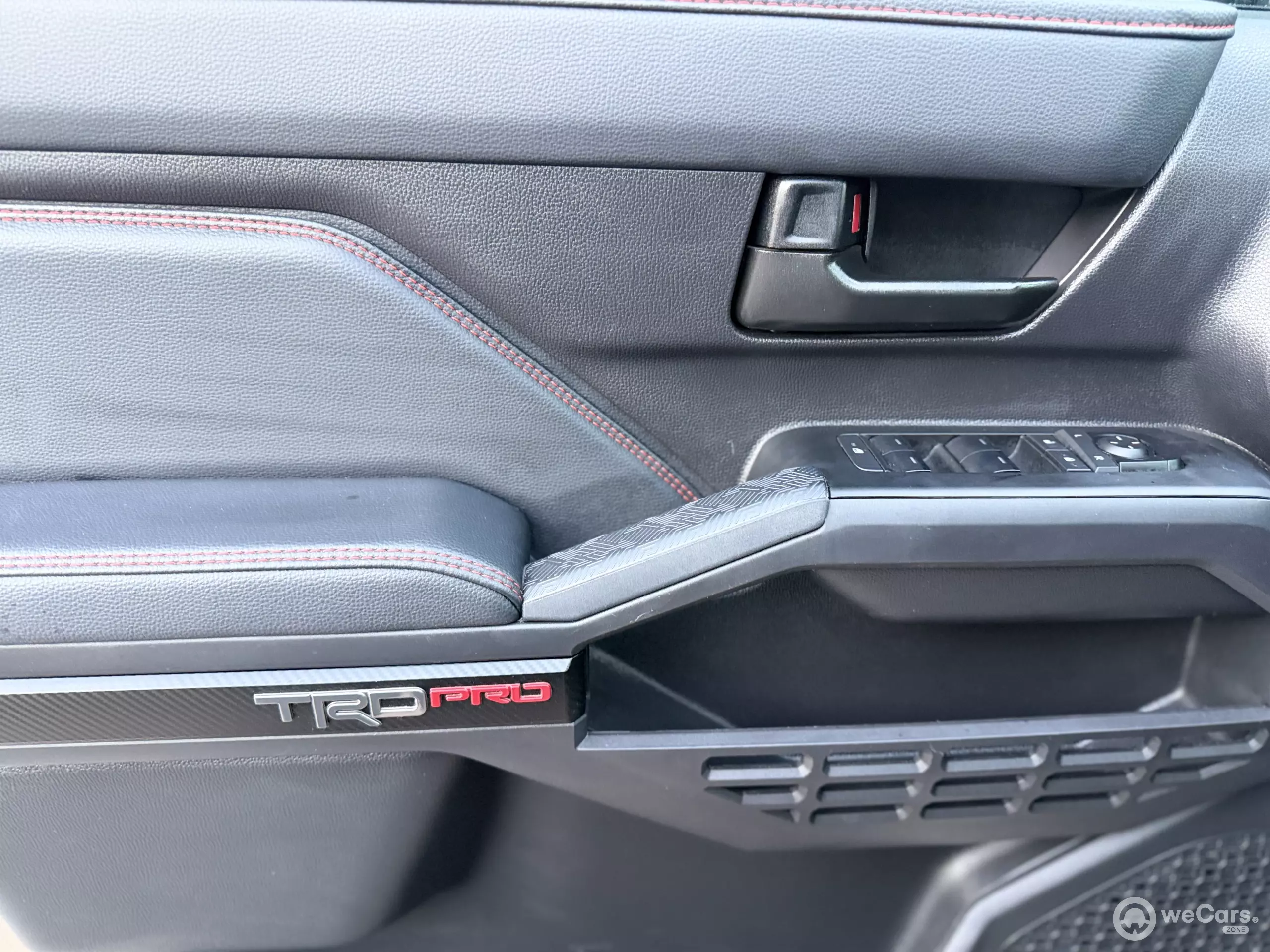 Toyota Tacoma Pick-Up