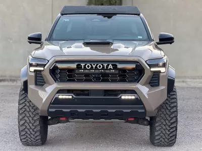 Toyota Tacoma Pick-Up 2025