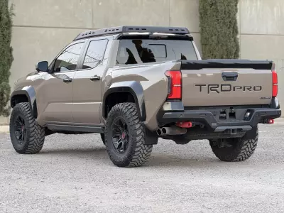 Toyota Tacoma Pick-Up 2025