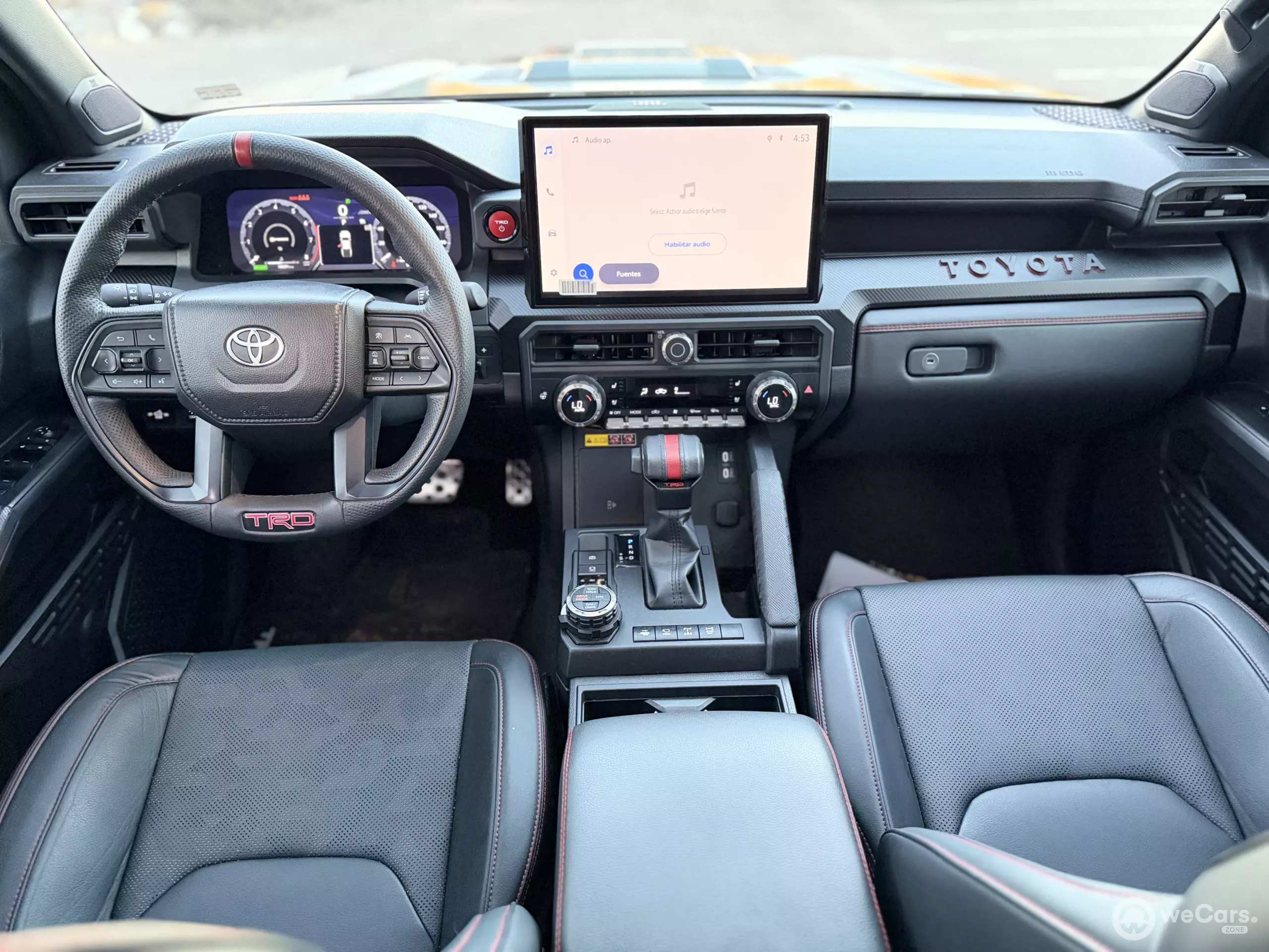 Toyota Tacoma Pick-Up