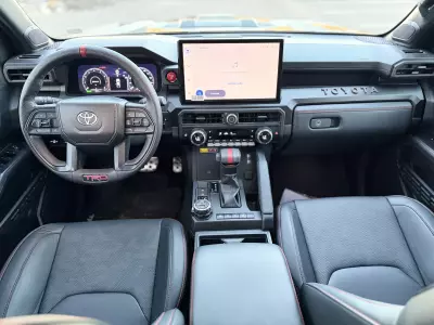 Toyota Tacoma Pick-Up 2025