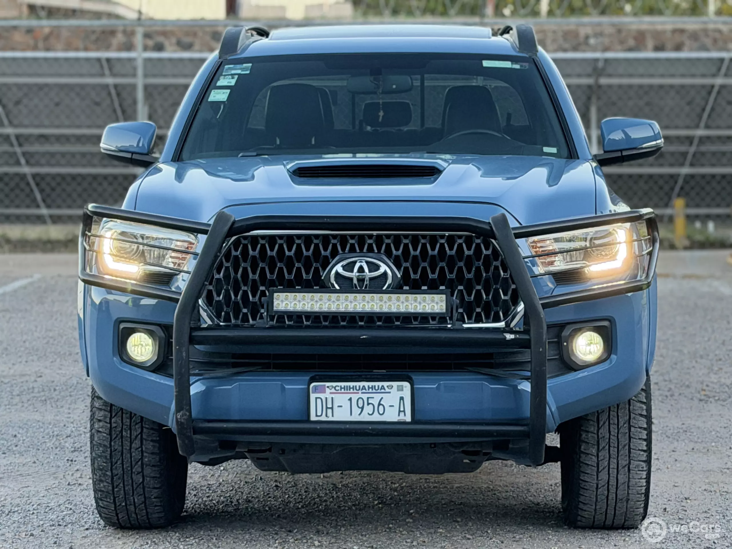 Toyota Tacoma Pick-Up